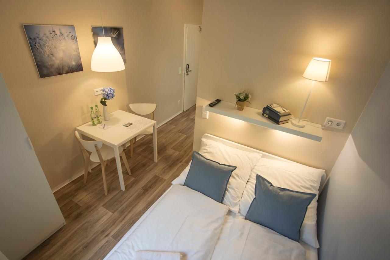 Guesthouse Koehn51, Zentral Gelegene, Stilvoll Eingerichtete Zimmer Mit Eigener Teekueche Norimberk Exteriér fotografie