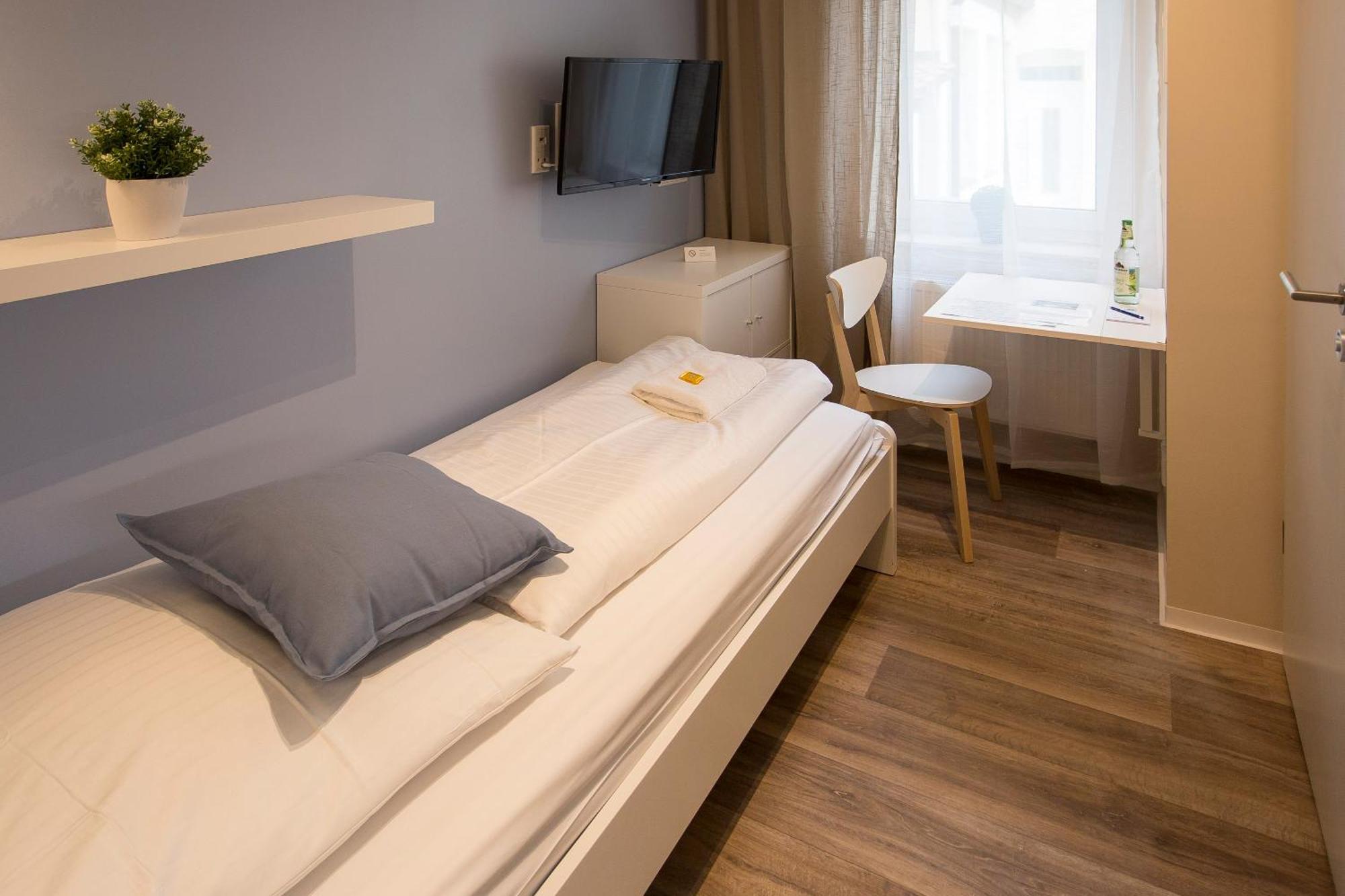 Guesthouse Koehn51, Zentral Gelegene, Stilvoll Eingerichtete Zimmer Mit Eigener Teekueche Norimberk Exteriér fotografie